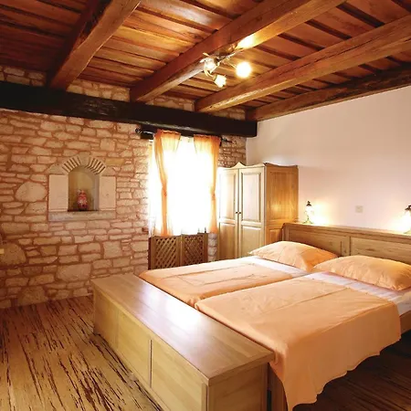 Holiday home Nice Home In Baderna With House A Panoramic View *